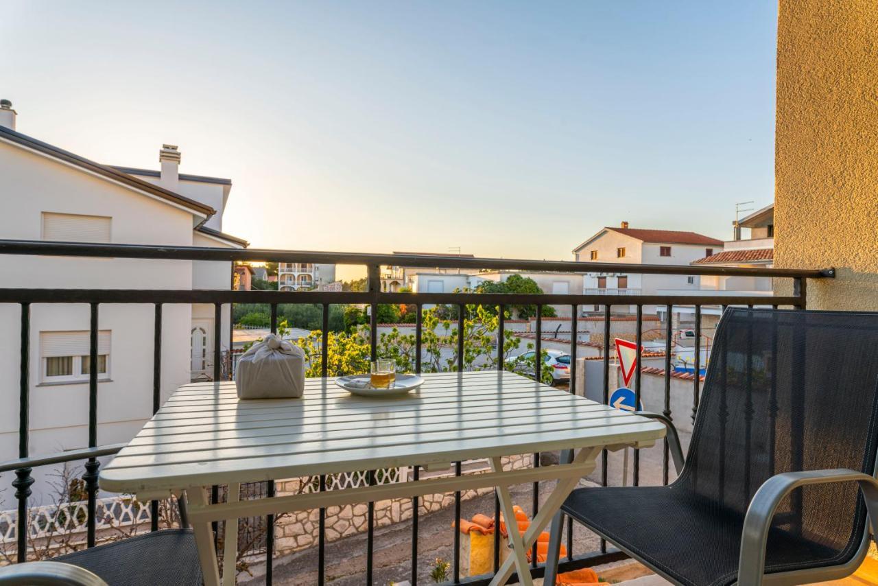 Charming Tale Apartments Modun19 Pirovac Zewnętrze zdjęcie
