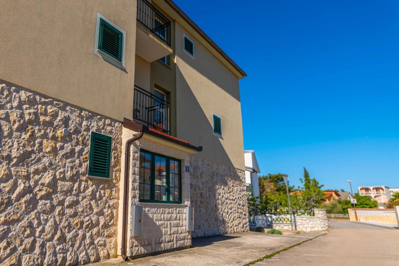 Charming Tale Apartments Modun19 Pirovac Zewnętrze zdjęcie