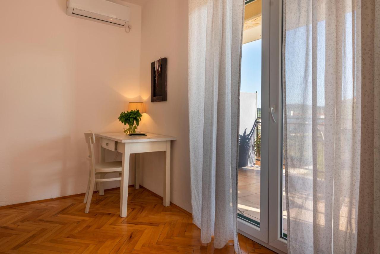 Charming Tale Apartments Modun19 Pirovac Zewnętrze zdjęcie